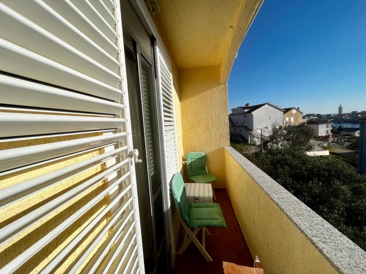 Apartments Maricic Banjol ภายนอก รูปภาพ