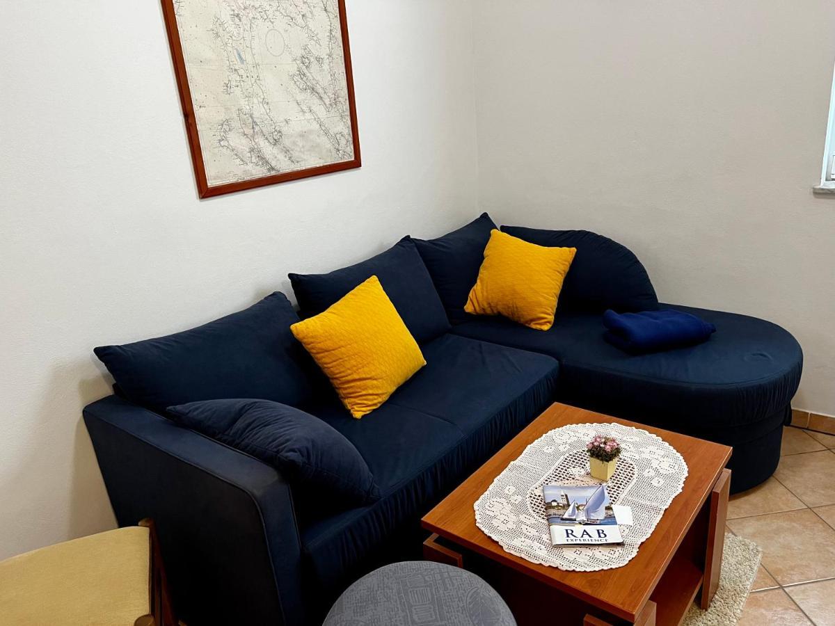 Apartments Maricic Banjol ภายนอก รูปภาพ