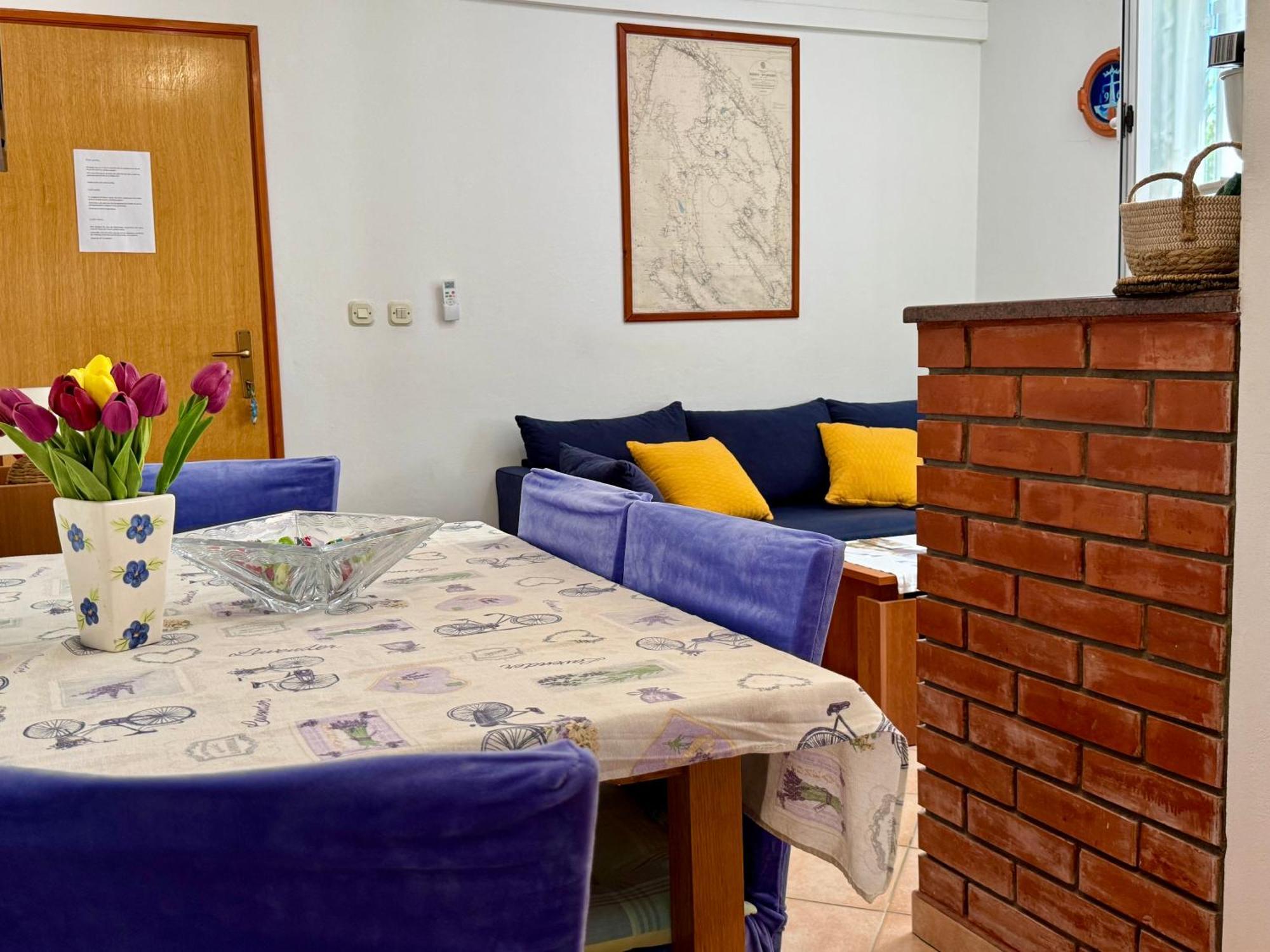 Apartments Maricic Banjol ภายนอก รูปภาพ