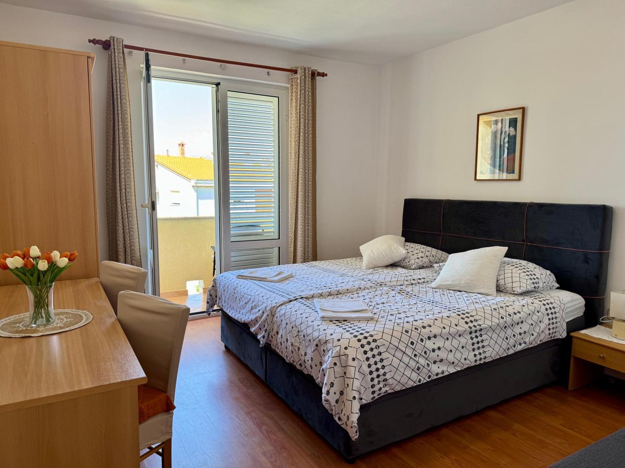 Apartments Maricic Banjol ภายนอก รูปภาพ