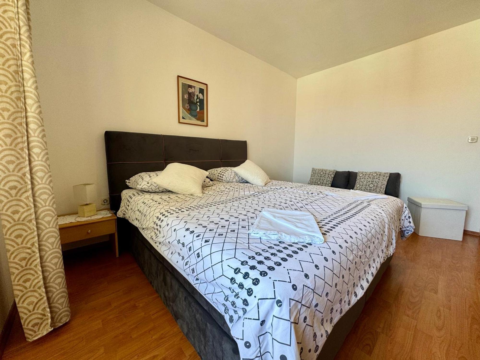 Apartments Maricic Banjol ภายนอก รูปภาพ