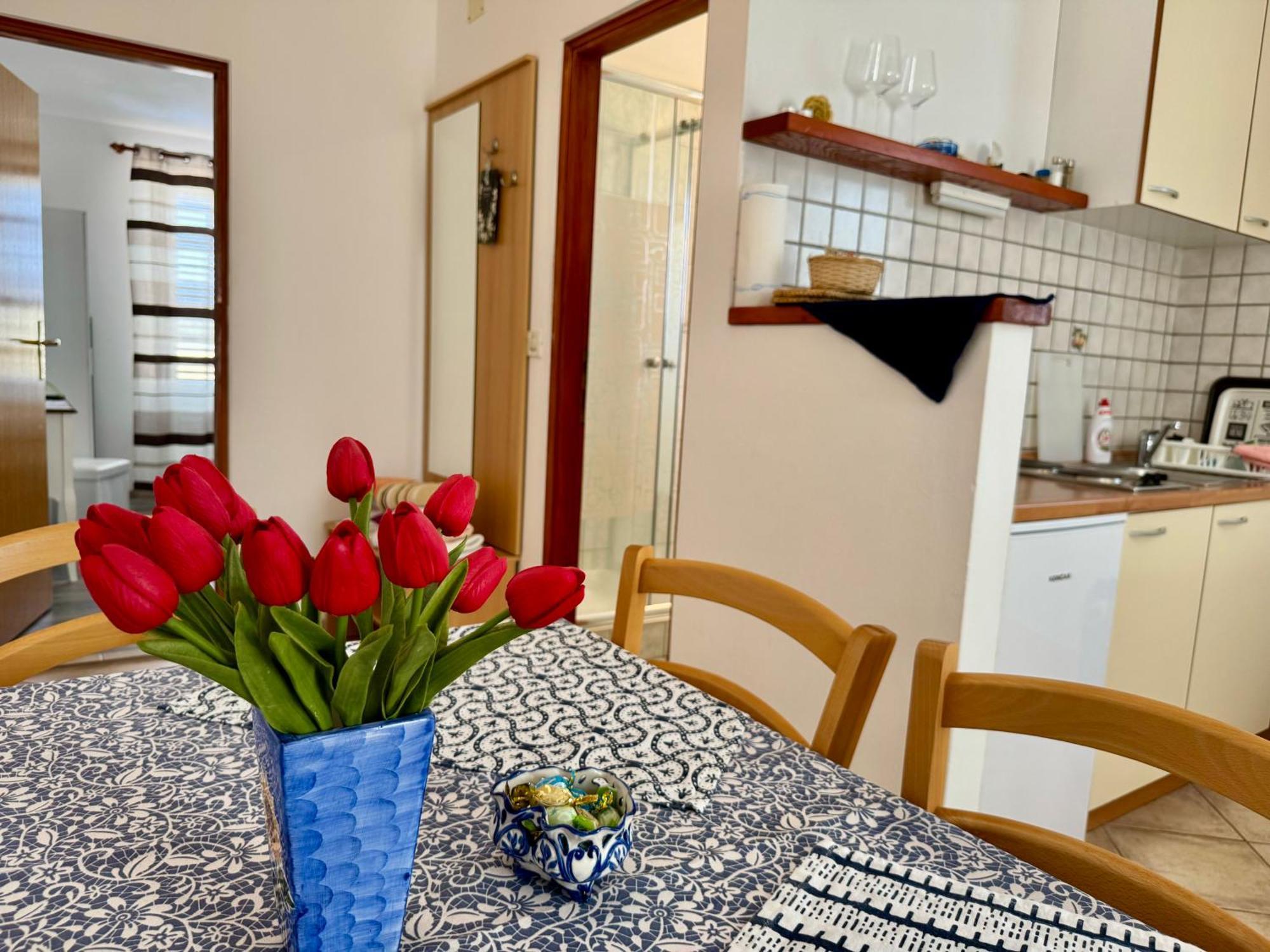 Apartments Maricic Banjol ภายนอก รูปภาพ