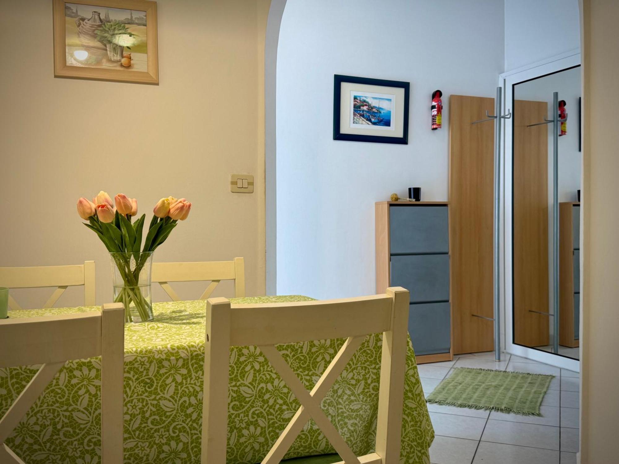 Apartments Maricic Banjol ภายนอก รูปภาพ