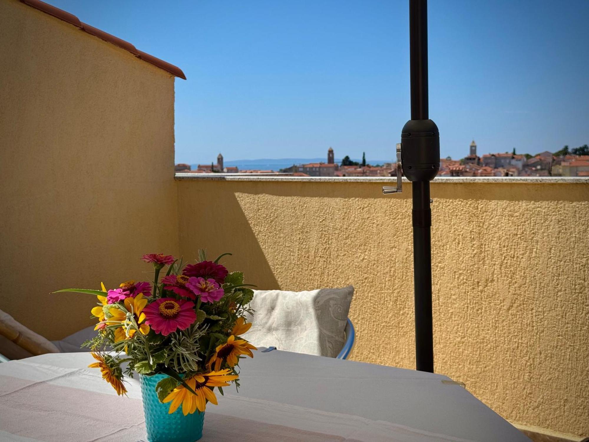 Apartments Maricic Banjol ภายนอก รูปภาพ